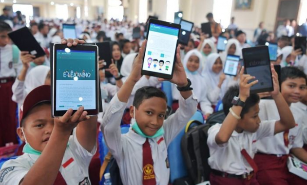 Kemendikbud : Mayoritas Guru di Indonesia Masih "Gaptek"